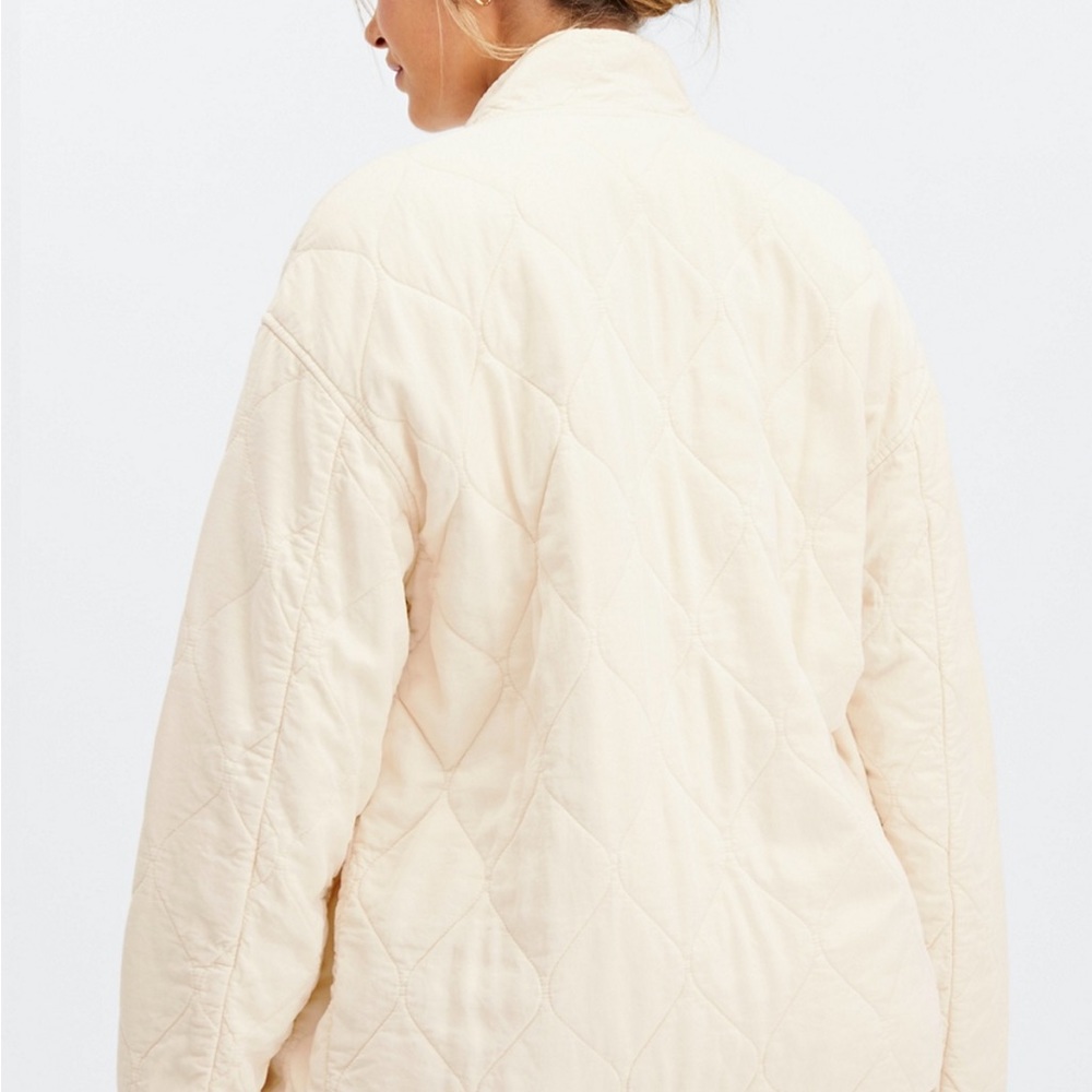 💕Oversize Quit Jacket💕 - Picture 2 of 3
